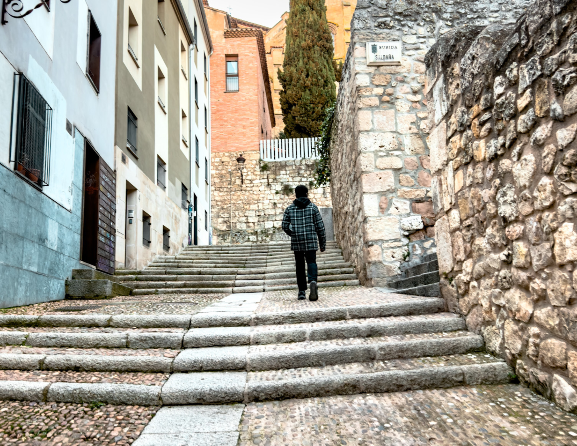 Burgos Travel Guide (6).png